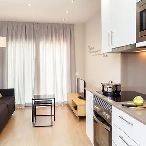 Апартаменты Feelathome Plaza