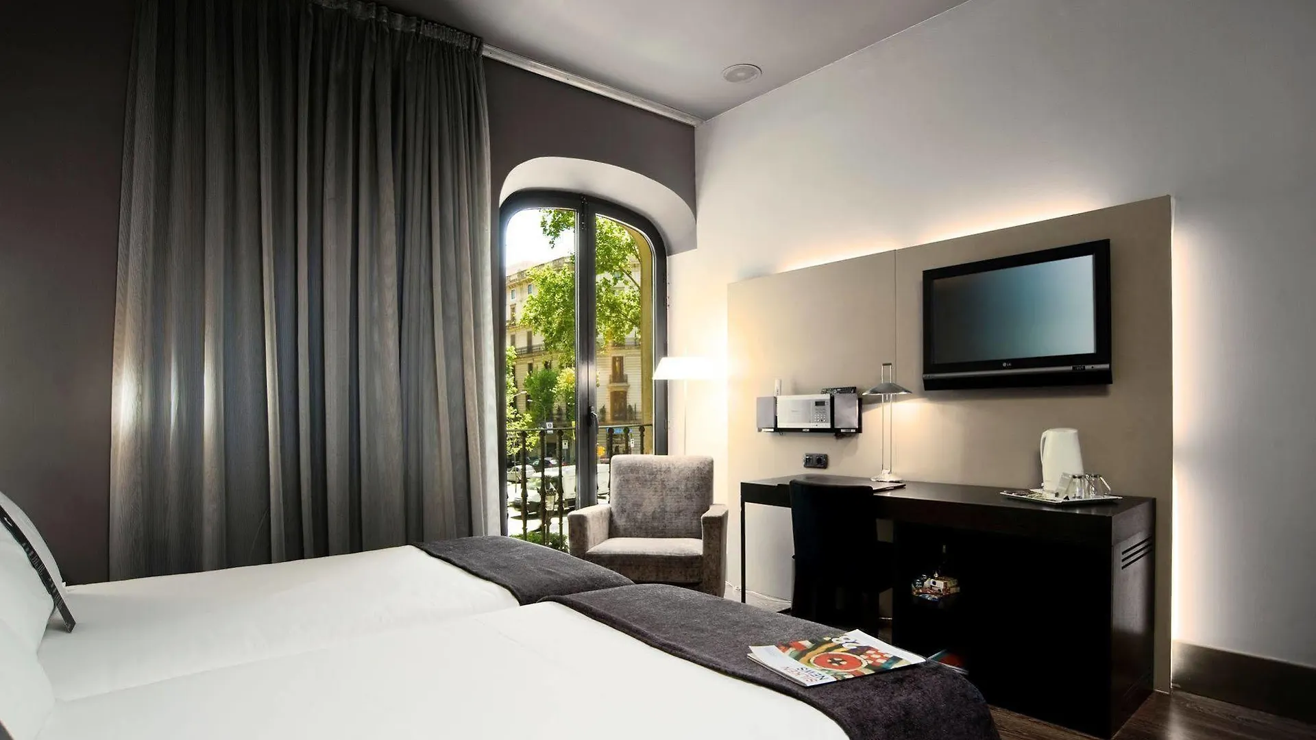 ****  Gran Hotel Havana 4Sup By Escampa Hotels Barcelona Spain